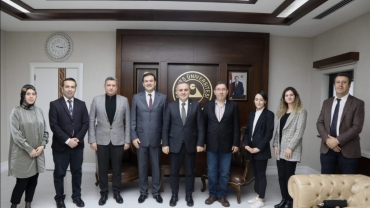 İnşaat Mühendisliği Bölümü Öğretim Elemanları Erciyes Üniversitesi Rektörü Prof. Dr. Fatih ALTUN' a hayırlı olsun ziyaretinde bulundu.
