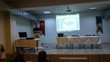 Mühendislik Fakültesi Dekanımız ve Bölüm Öğretim Üyelerimiz Nuh Mehmet Bakdöktü Anadolu Lisesi öğrencileri ile meslek seçimi söyleşisinde bir araya geldiler.