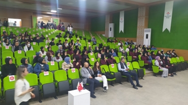 Müh. Fak. Dekanı ve Endüstri Müh. Bölüm Başkanı Prof. Dr. Erkan KÖSE Bahçeşehir Koleji Nevşehir Kampüsü'nde gerçekleştirilen 1. Üniversite Tanıtım Günlerinde seminer verdi.